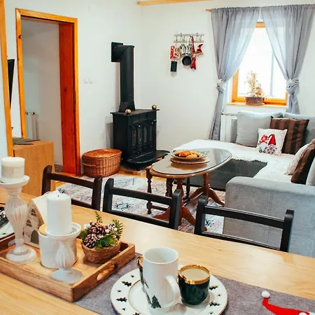 Vikend Kuca Dina Casa de Férias
