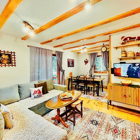 Vakantiehuis Vikend Kuca Dina *